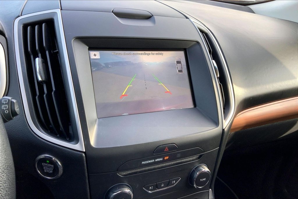 Used 2018 Ford Edge SEL w/ Equipment Group 201A AWD/4WD image 21