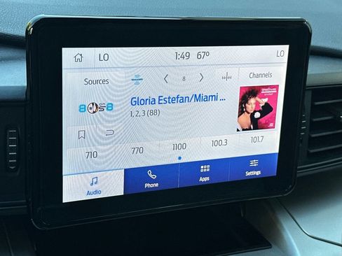 Used 2022 Ford Explorer XLT image 23