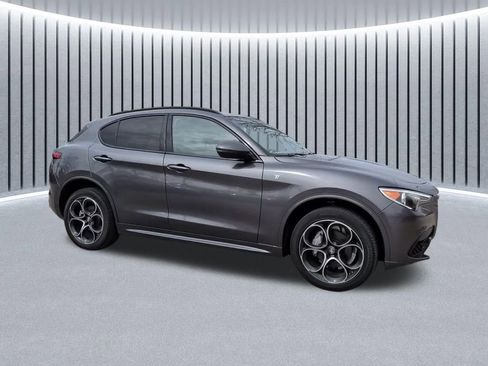 Used 2023 Alfa Romeo Stelvio Ti w/ Active Assist Plus Package image 3