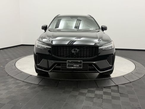 Certified 2024 Volvo XC60 T8 Ultimate w/ Protection Package Premier AWD/4WD image 2