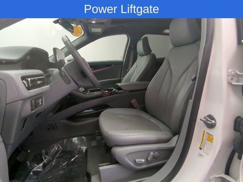 Used 2023 Lincoln Nautilus Reserve w/ Equipment Group 201A image 12