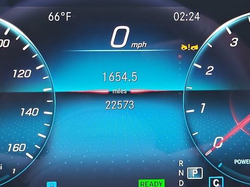 Used 2023 Mercedes-Benz E 450 Cabriolet image 11