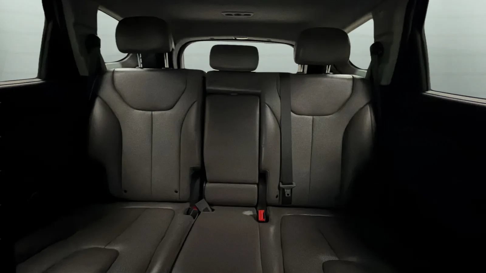 Used 2020 Hyundai Santa Fe Limited FWD image 18