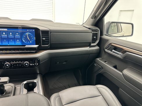 Certified 2026 Chevrolet Silverado 1500 LT Trail Boss w/ Convenience Package II AWD/4WD image 27