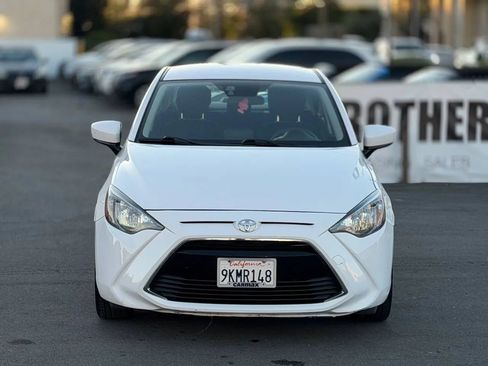 Used 2017 Toyota Yaris iA image 43