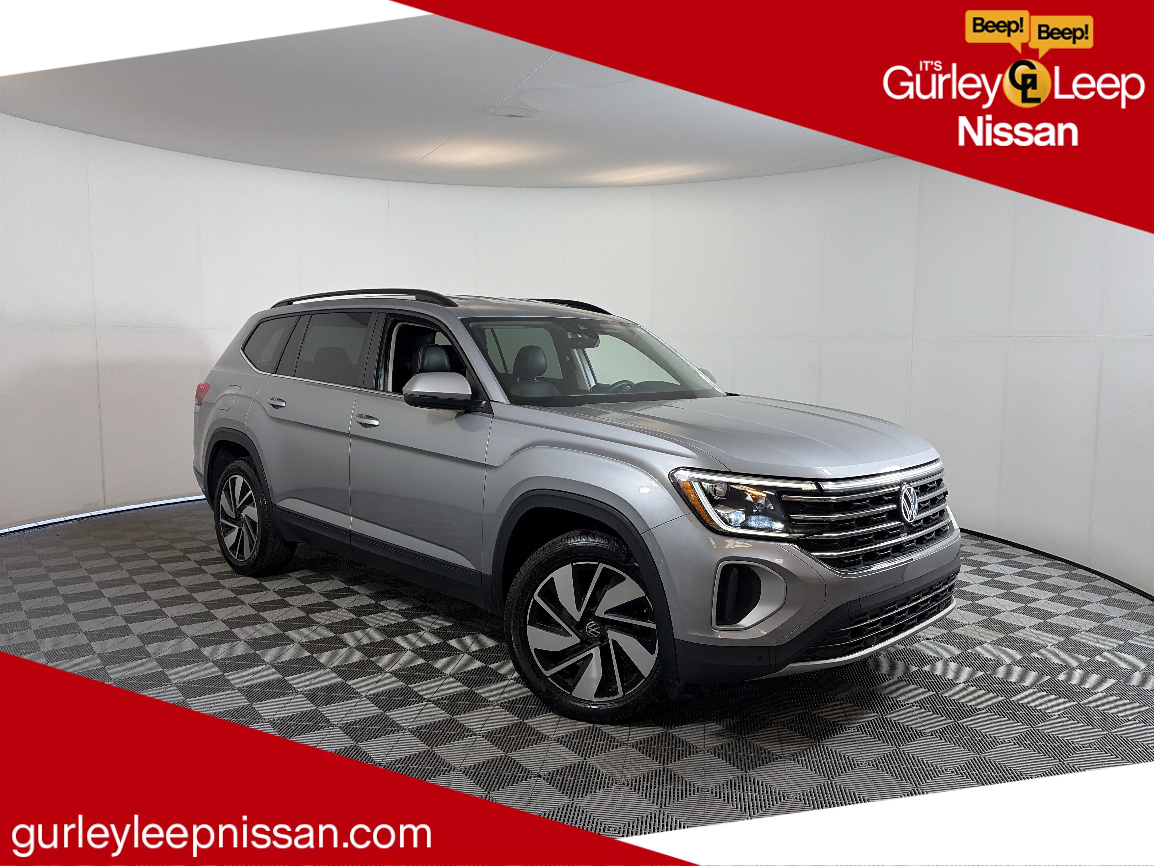 Used 2024 Volkswagen Atlas SE AWD/4WD image 1