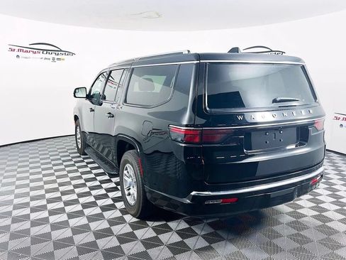 Used 2024 Jeep Wagoneer L 4WD image 6