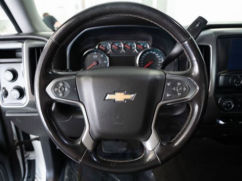 Used 2018 Chevrolet Silverado 1500 LT w/ Trailering Package AWD/4WD image 13