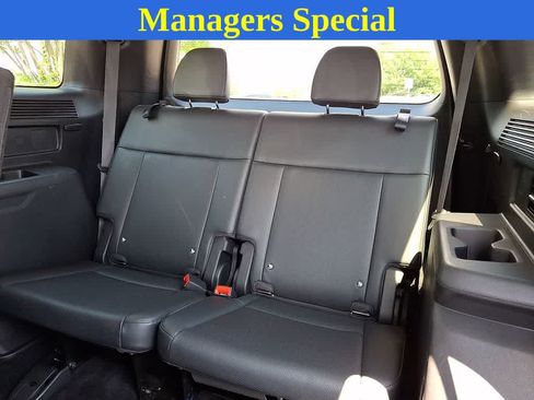 Used 2025 Hyundai Santa Fe SEL FWD image 10