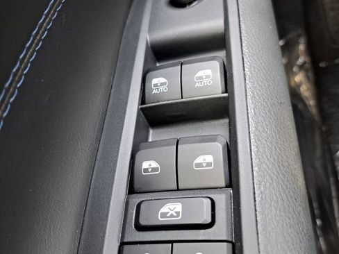 New 2026 Jeep Compass Latitude image 19