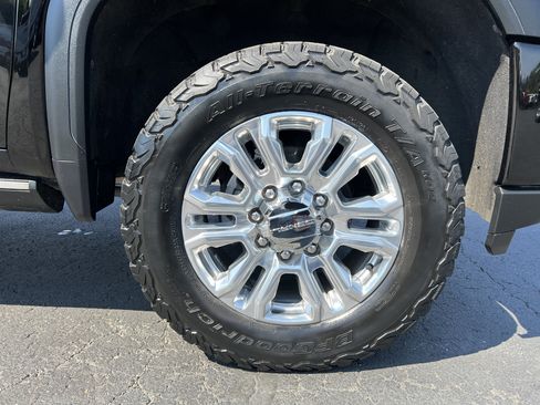 Used 2021 GMC Sierra 3500 Denali w/ Denali Ultimate Package AWD/4WD image 11