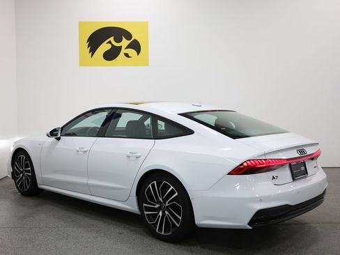 Used 2025 Audi A7 3.0T Premium Plus AWD/4WD image 9