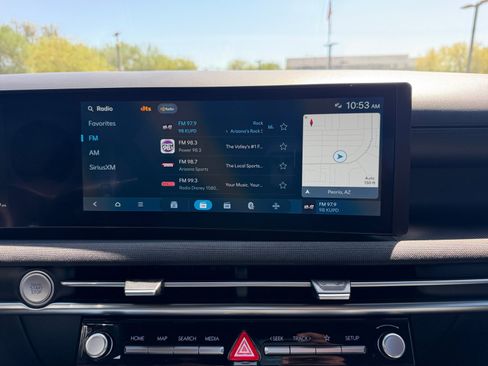 Certified 2025 Hyundai Santa Cruz Limited AWD/4WD image 12