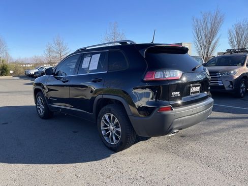 Used 2021 Jeep Cherokee Latitude Lux w/ Mopar Interior Package image 5