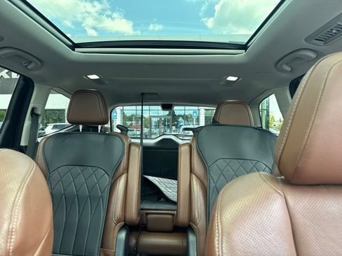 Used 2022 Subaru Ascent Touring AWD/4WD image 10