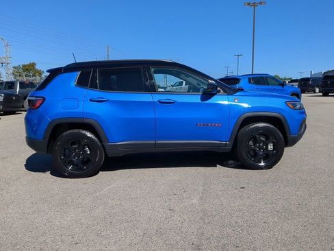 New 2023 Jeep Compass Trailhawk image 3