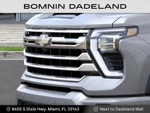 New 2026 Chevrolet Silverado 2500 High Country w/ High Country Premium Package AWD/4WD image 13