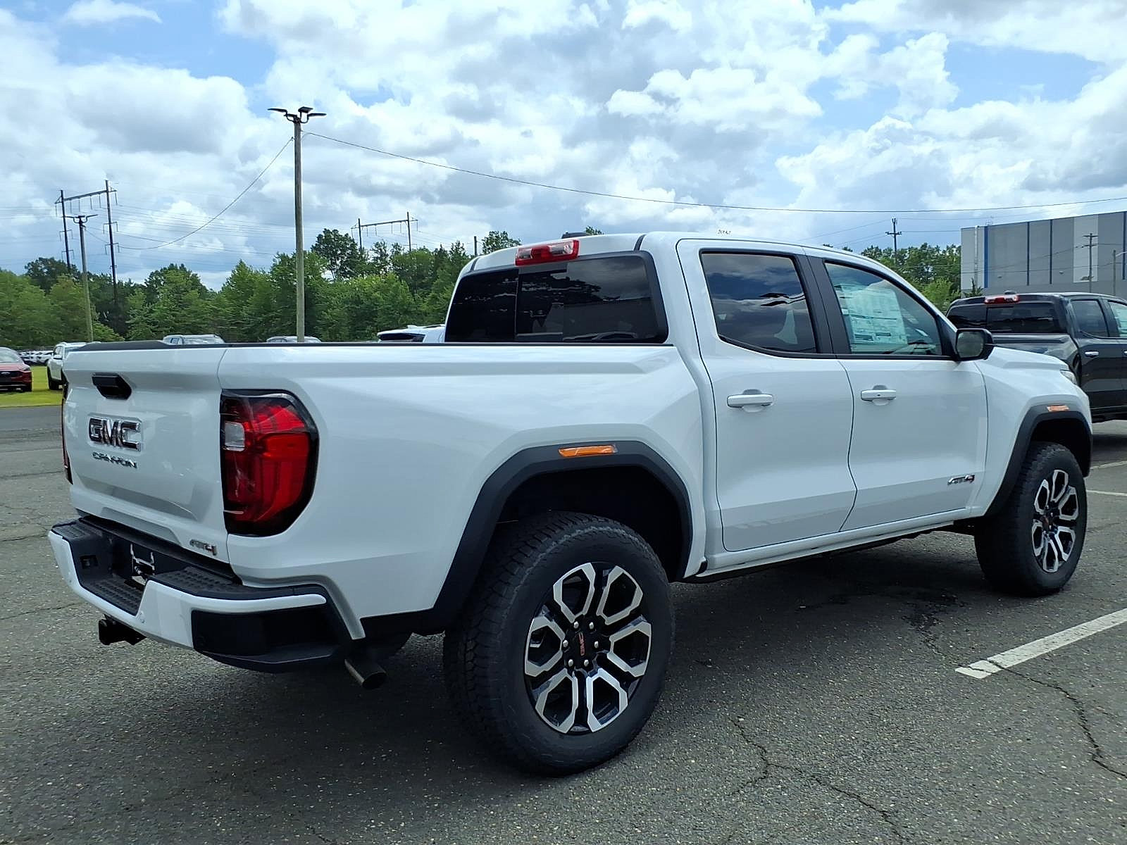 New 2026 GMC Canyon AT4 AWD/4WD image 5