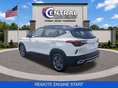 Used 2023 Kia Seltos S AWD/4WD image 6