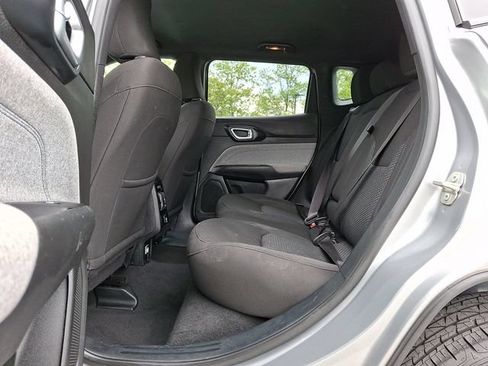 Used 2023 Jeep Compass Sport AWD/4WD image 13