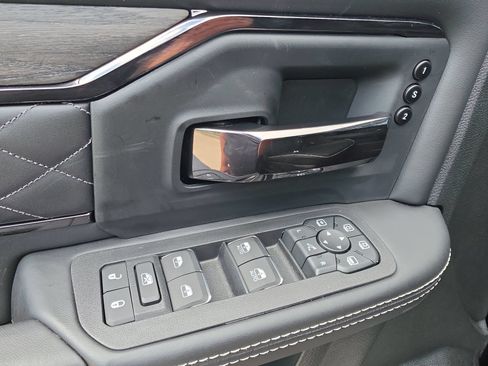New 2026 RAM 3500 Limited AWD/4WD image 12