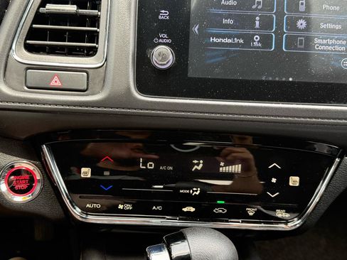 Used 2020 Honda HR-V EX image 18