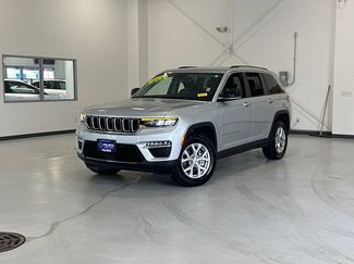 Used 2024 Jeep Grand Cherokee Limited AWD/4WD video 1