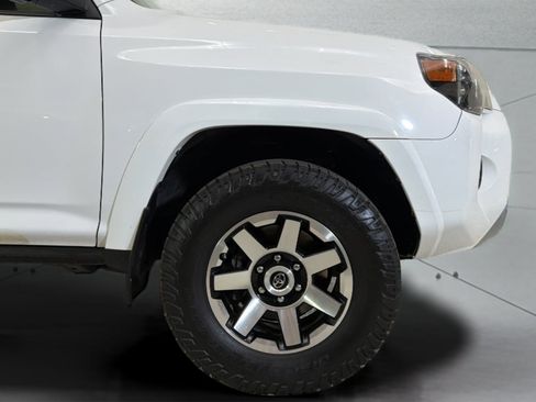 Used 2019 Toyota 4Runner TRD Off-Road Premium AWD/4WD image 34