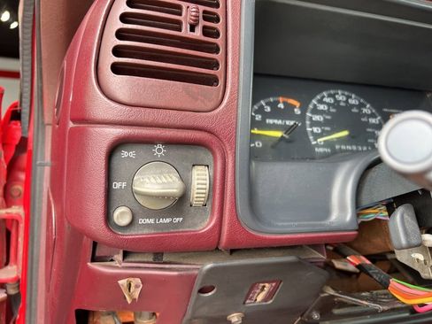 Used 1995 Chevrolet Silverado 3500 Cheyenne image 20