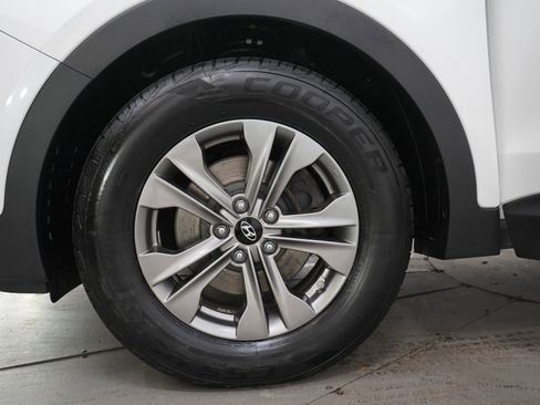 Used 2015 Hyundai Santa Fe Sport FWD image 27