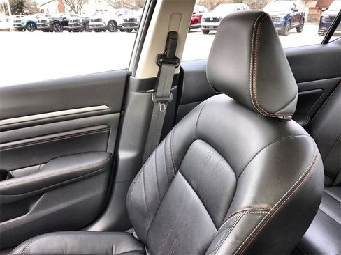 Used 2023 Nissan Altima 2.5 SR w/ SR Premium Package image 24