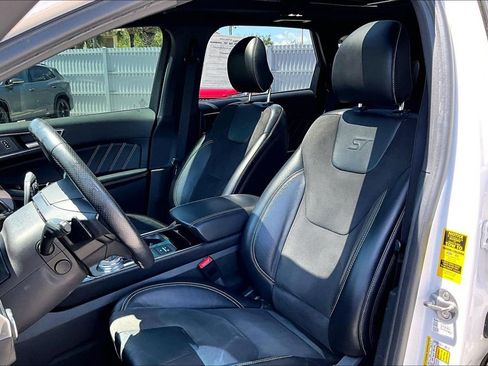 Used 2019 Ford Edge ST w/ Equipment Group 401A AWD/4WD image 21