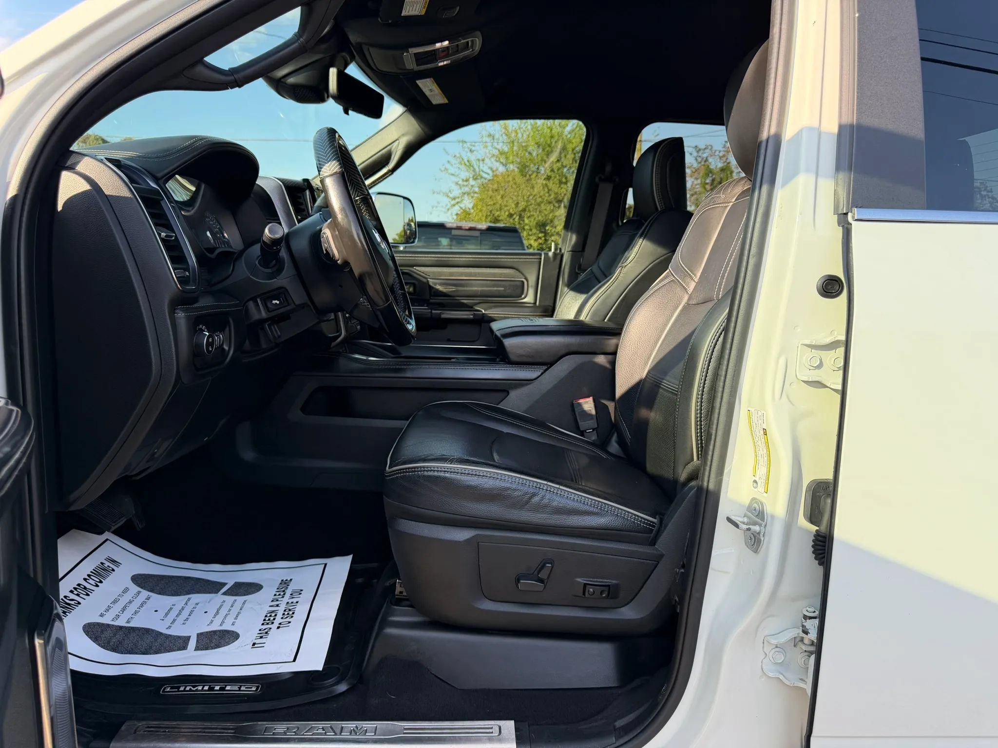 Used 2021 RAM 2500 Limited AWD/4WD image 16