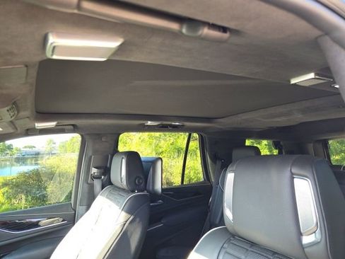 Used 2023 Cadillac Escalade V AWD/4WD image 15