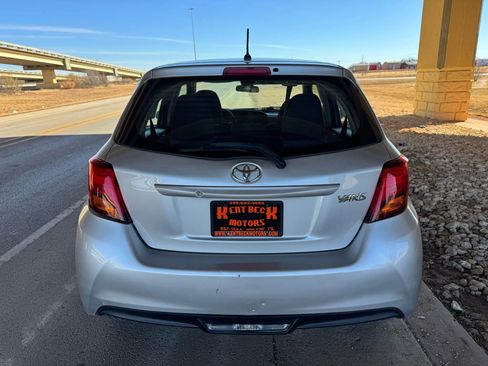 Used 2017 Toyota Yaris L image 4