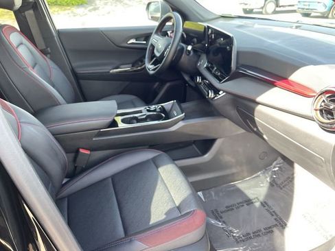 Used 2025 Chevrolet Equinox RS w/ Safety and Technology Package AWD/4WD image 17
