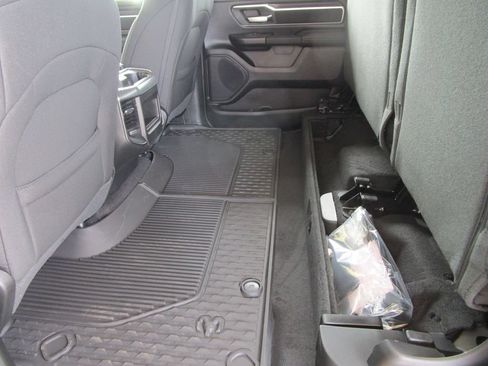 New 2026 RAM 1500 Big Horn AWD/4WD image 16