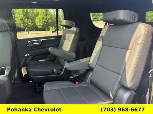 New 2026 Chevrolet Suburban Z71 w/ Comfort Package AWD/4WD image 25