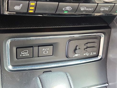 Used 2022 Subaru Ascent Limited w/ Technology Package AWD/4WD image 25
