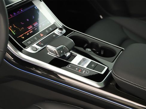 New 2026 Audi Q7 2.0T Premium image 17