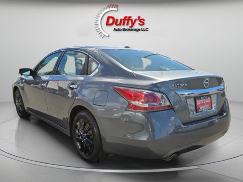 Used 2015 Nissan Altima 2.5 S w/ Power Driver Seat Package FWD image 17