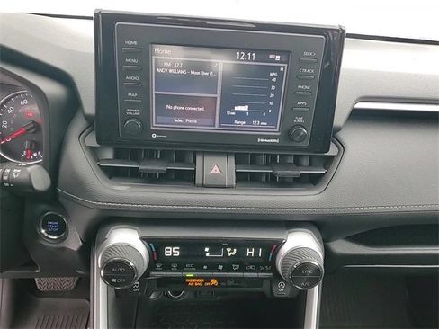 Used 2022 Toyota RAV4 XLE image 14