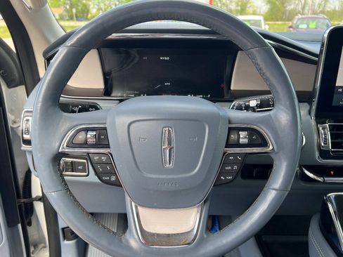 Used 2020 Lincoln Navigator Black Label w/ Cargo Convenience Package AWD/4WD image 10