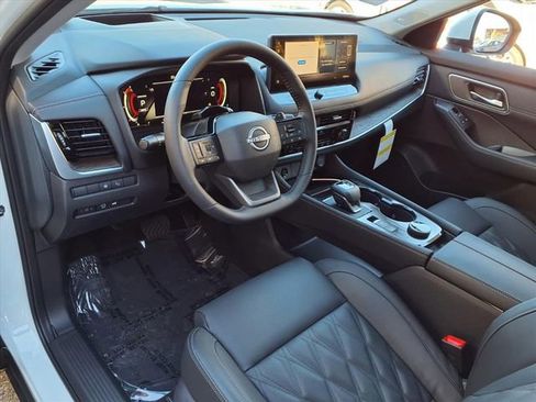 New 2026 Nissan Rogue Platinum image 12