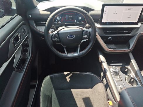 Used 2025 Ford Explorer ST AWD/4WD image 11