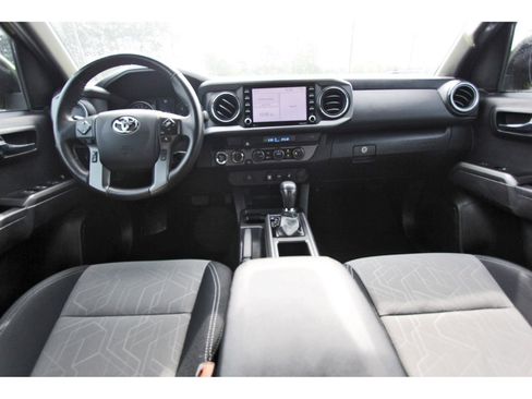 Used 2023 Toyota Tacoma TRD Off-Road AWD/4WD image 10