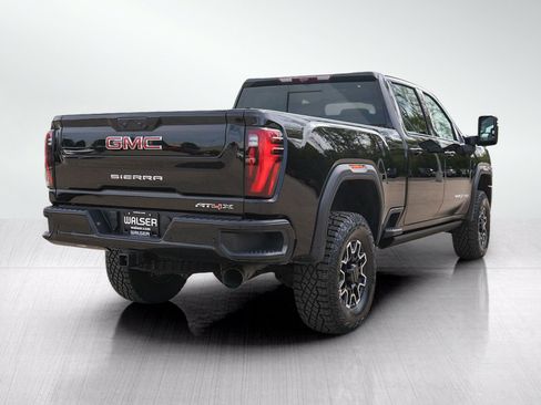 Used 2024 GMC Sierra 2500 AT4X AWD/4WD image 5
