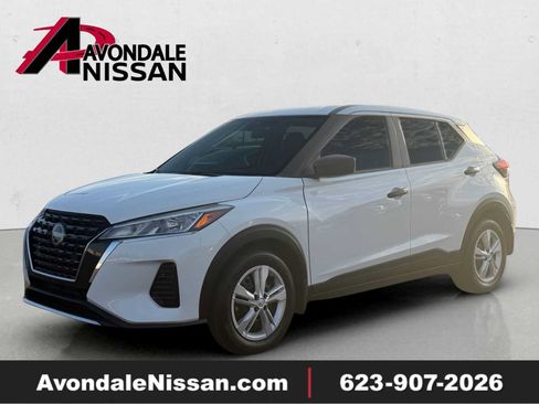 Certified 2025 Nissan Kicks Play S FWD image 1