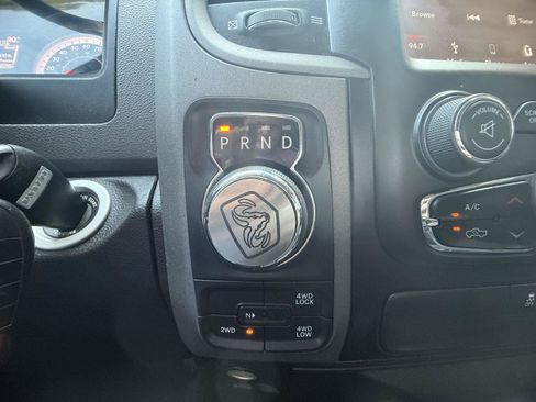Used 2019 RAM 1500 Express w/ Express Value Package AWD/4WD image 28