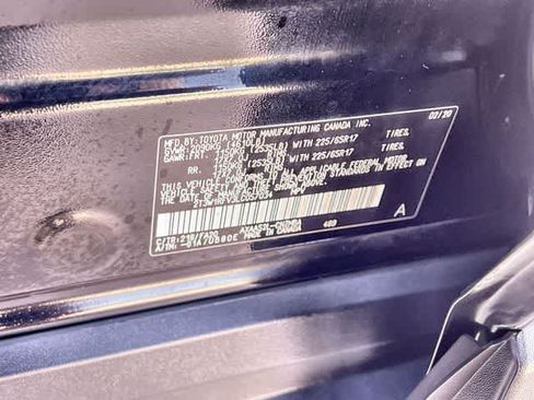 Used 2020 Toyota RAV4 XLE FWD image 22
